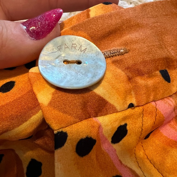 Raining bananas FARM trouser shorts NEW size L - Picture 2 of 5